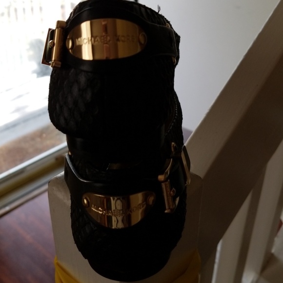 Leather flat shoes - Picture 7 of 7